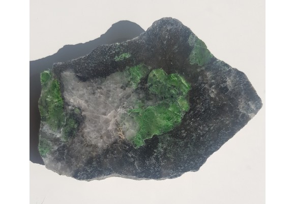 Diopsyd chromowy z Outokumpu w Finlandii