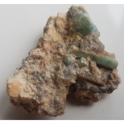 Akwamaryn z Ptasich Gniazd k. Szklarskiej Poręby