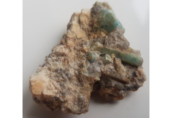 Akwamaryn z Ptasich Gniazd k. Szklarskiej Poręby