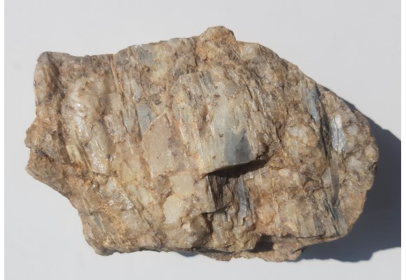 Niezwykła skała dystenowo-kwarcowa z Gór Sowich