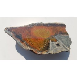 Żyła z jaspisem w trachybazalcie