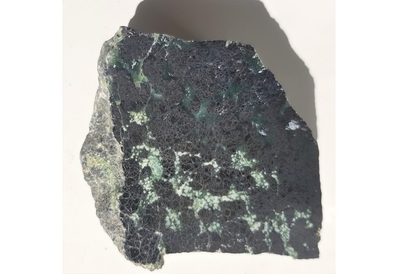 Płytka rudy chromitowej z Tąpadeł k. Sobótki