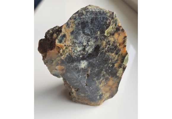 Opal dendrytowy z Nasławic