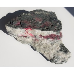 Erytryn z Ciechanowic k. Miedzianki w Sudetach