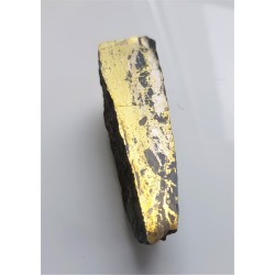 Polerowany fragment żyły kruszcowej z Miedzianki sudeckiej