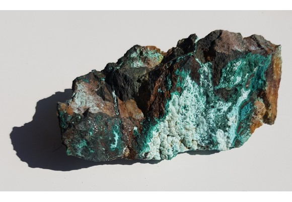 Naciekowy malachit z Miedzianki sudeckiej