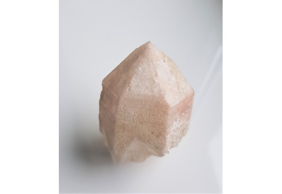 Kryształ kwarcu różowego z Izerskich Garbów
