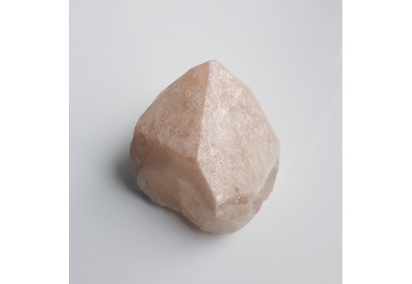 Kryształ kwarcu różowego z Izerskich Garbów