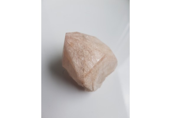 Kryształ kwarcu różowego z Izerskich Garbów