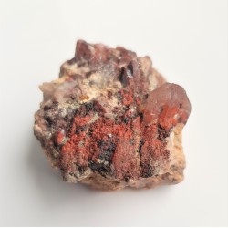 Szczotka kwarców z hematytem z okolic Jeleniej Góry