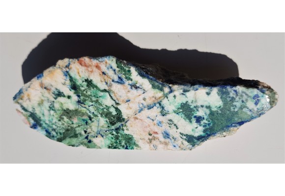 Różanka świętokrzyska zmineralizowana malachitem i azurytem