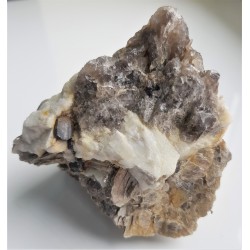 Tabliczkowaty columbit w pegmatycie z Piławy Górnej