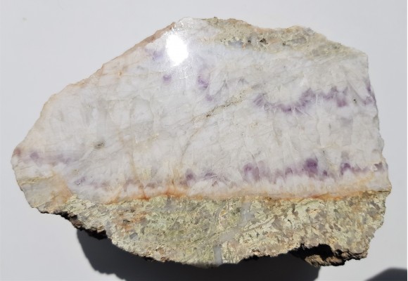 Żyła kwarcowo-ametystowa z Masywu Ślęży