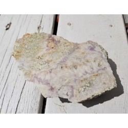 Żyła kwarcowo-ametystowa z Masywu Ślęży