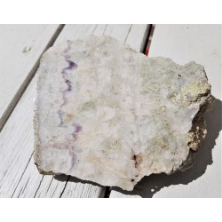 Żyła kwarcowo-ametystowa z Masywu Ślęży