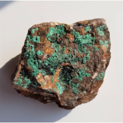 Malachit w żelaziaku brunatnym z Gór Kaczawskich