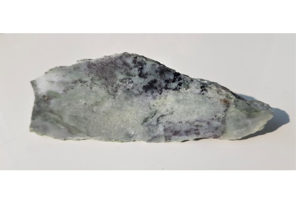 Spinele w marmurze z Łażan k. Żarowa