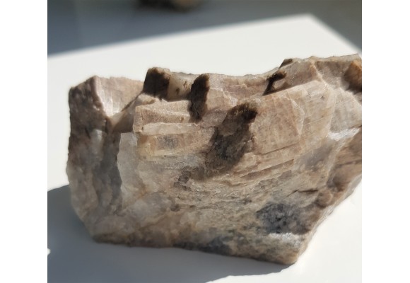 Duże kryształy diopsydu z Gromnika k. Strzelina