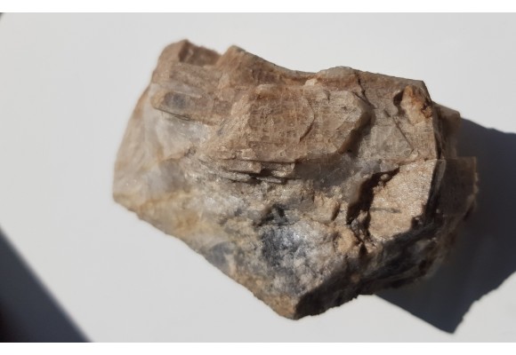 Duże kryształy diopsydu z Gromnika k. Strzelina