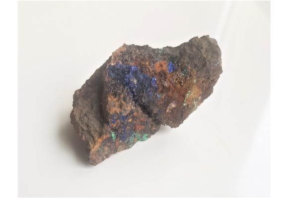 Azuryt w żyle żelaziaka brunatnego z Gór Kaczawskich