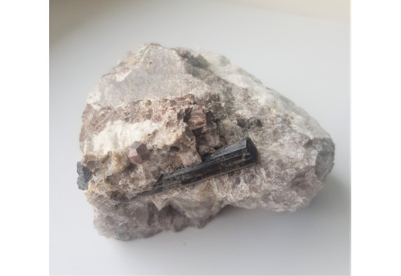 Turmalin (szerl) i granaty z Gór Sowich