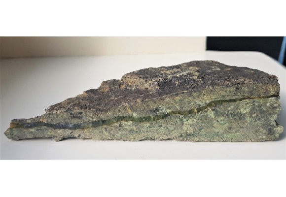 Zielony opal w serpentynicie z Jordanowa Śląskiego