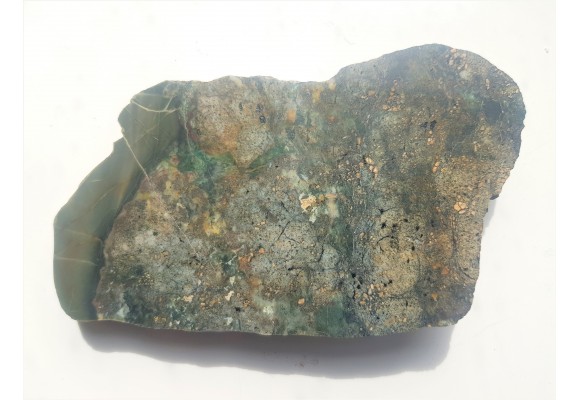 Zielony jaspis z okolic Kamiennej Góry