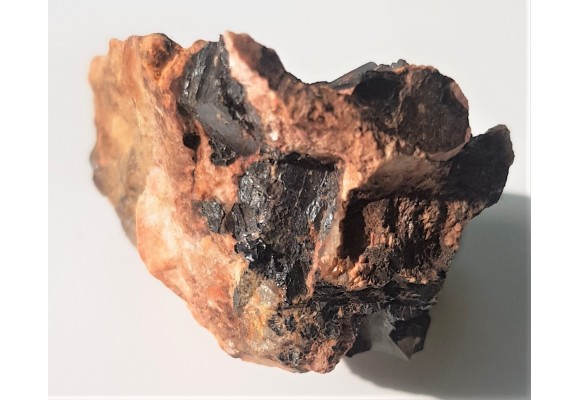 Fergusonit, ilmenit, monacyt oraz gadolinit ze Szklarskiej Poręby