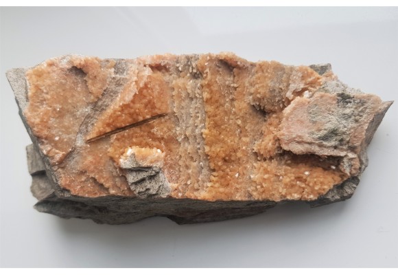 Desmin (stilbit) z Izerskich Garbów