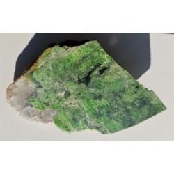 Diopsyd chromowy z Outokumpu w Finlandii