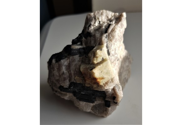 Kryształ berylu z Piławy Górnej