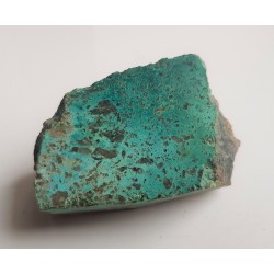 Polerowany okaz chryzokoli z Miedzianki w Sudetach