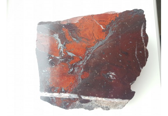 Jaspis koralowy z kulmu niecki śródsudeckiej