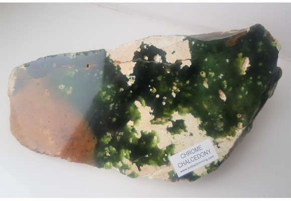 Wyjątkowy okaz mtorolitu (chalcedon chromowy) z Australii