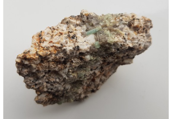 Akwamaryn z Ptasich Gniazd k. Szklarskiej Poręby