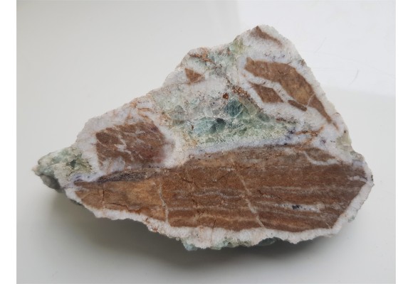 Fluoryt w brekcji z Kowar