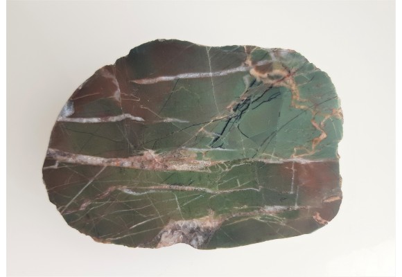 Zielono-czerwony jaspis, rogowiec z okolic Kamiennej Góry