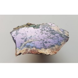 Okaz bornitu w żyle barytowej z Ciechanowic