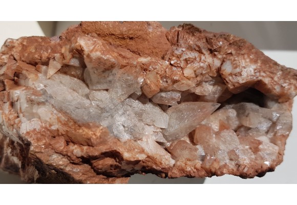 Geoda z kryształami kalcytu z Grzęd