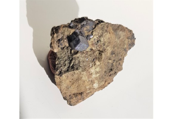 Idealnie, ostro wykształcone kryształy magnetytu z Miedzianki