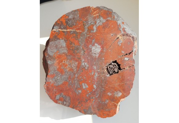 Czerwony jaspis z hematytem z kulmu niecki śródsudeckiej