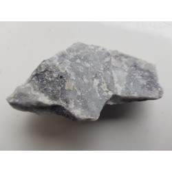 Spinele w marmurze z Łażan k. Żarowa