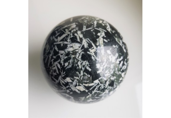 Kula z ozdobnego gabra z Nowej Rudy