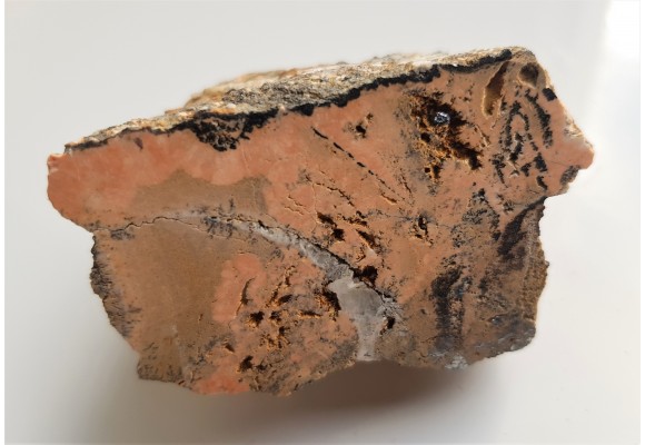 Różowy baryt z kamieniołomu Józefka w Górach Świętokrzyskich