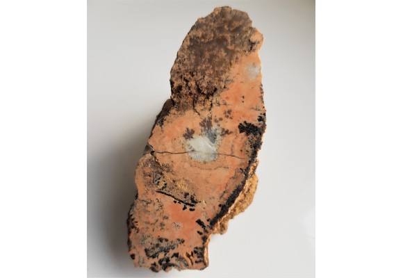 Różowy baryt z kamieniołomu Józefka w Górach Świętokrzyskich