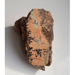 Różowy baryt z kamieniołomu Józefka w Górach Świętokrzyskich