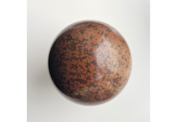 Kula polerowana z metadiabazu z Gór Kaczawskich