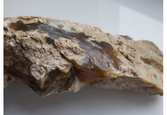 Żyła opalu miodowego z Jordanowa Śląskiego