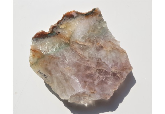 Kwarc różowy i zielony oraz chalcedon z Rudna k. Krakowa