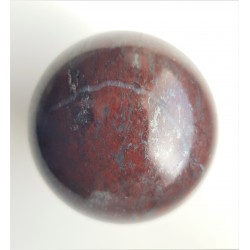 Kula polerowana z jaspisu z Sudetów (Stare Bogaczowice)